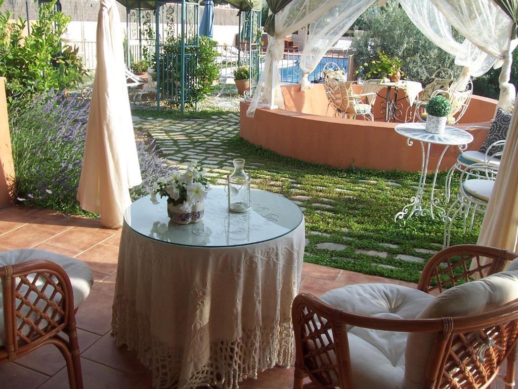 Laurel De La Reina Bed & Breakfast - Boutique Ла-Субія Екстер'єр фото