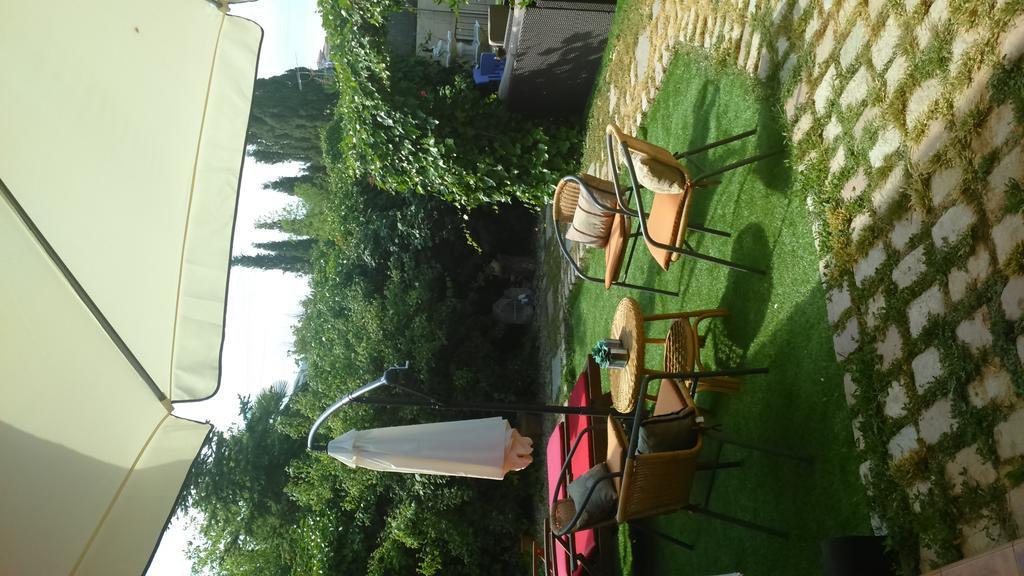Laurel De La Reina Bed & Breakfast - Boutique Ла-Субія Екстер'єр фото
