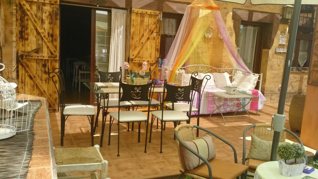 Laurel De La Reina Bed & Breakfast - Boutique Ла-Субія Екстер'єр фото
