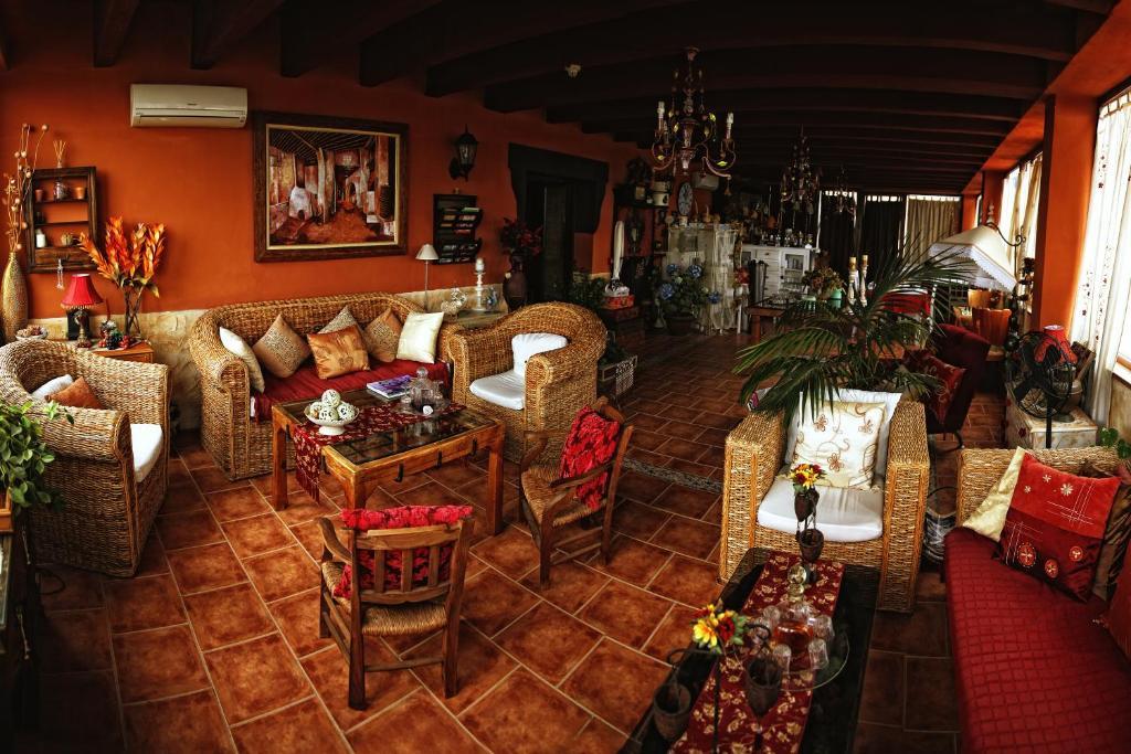 Laurel De La Reina Bed & Breakfast - Boutique Ла-Субія Екстер'єр фото